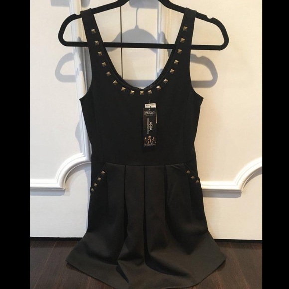 Studded Dress with Pockets - Picture 3 of 4